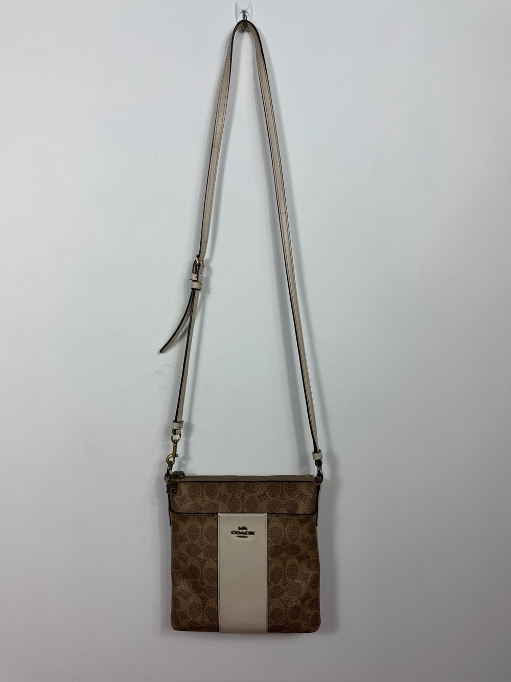 COACH Brown Tan Signature Canvas Leather Kitt Messenger Crossbody
Bag 31540